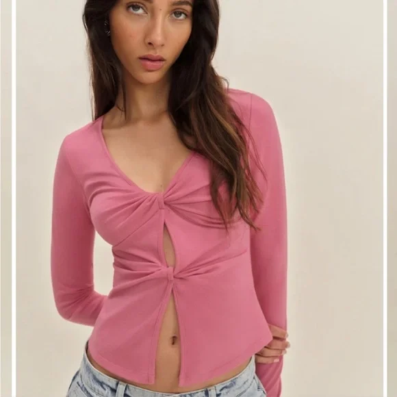 NWT Reformation "Silas" Snapdragon Pink Front Cutout Long Sleeve Knit Top - Picture 1 of 15